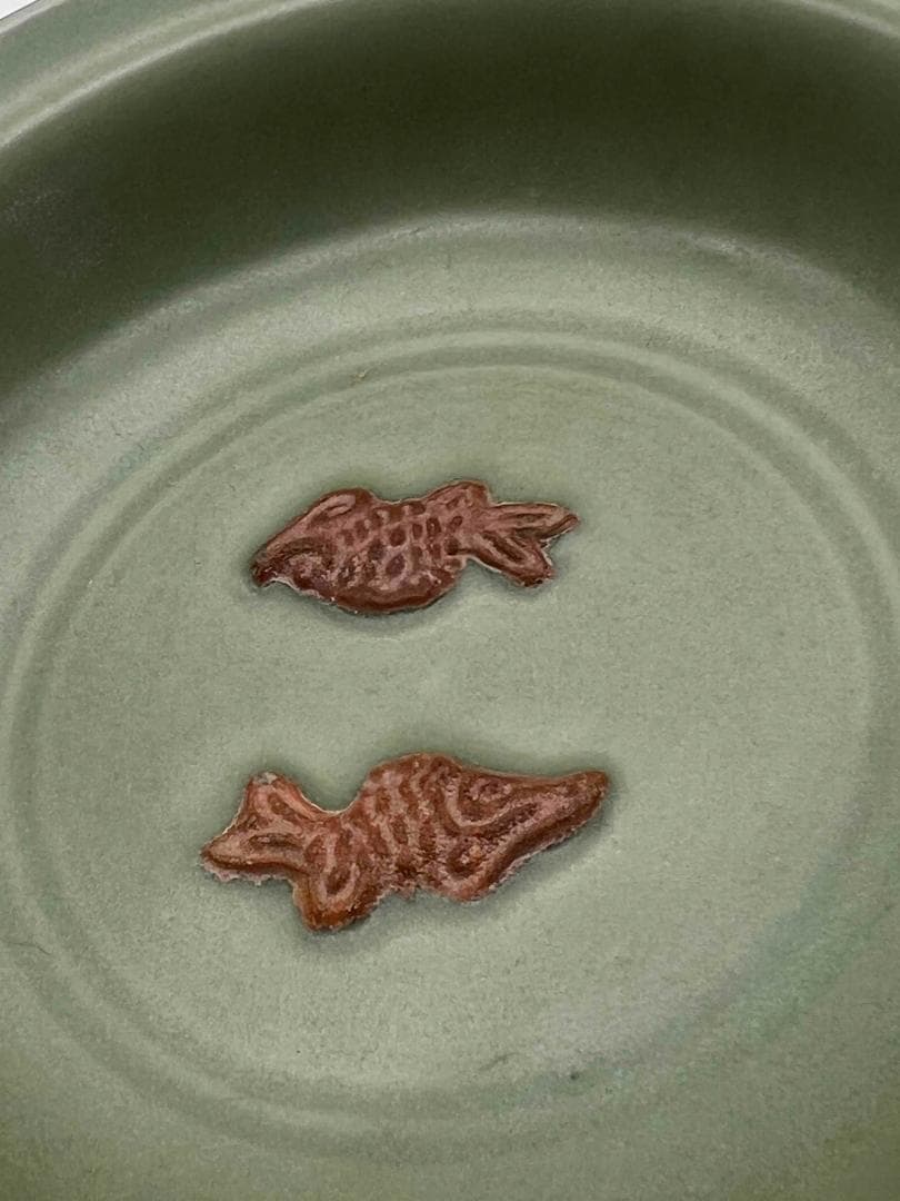 南宋時代　青磁　龍泉窯双魚盤　青磁皿　唐物　古賞物　時代物　(A-72)