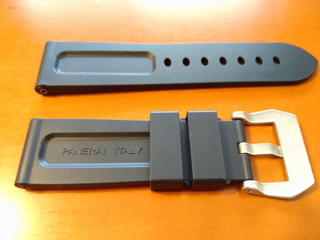 b*m様 【OFFICINE PANERAI】 44m用／ラバーベルト／ブラック