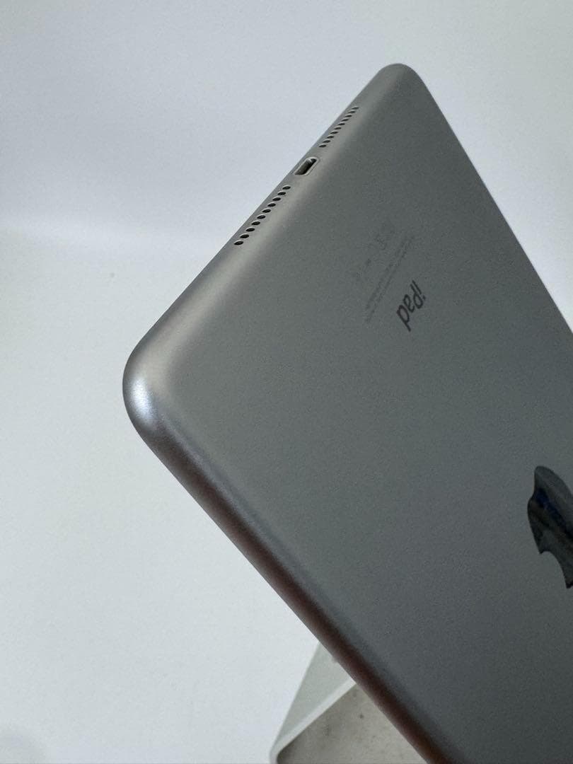 iPad mini4 128GB ブラック