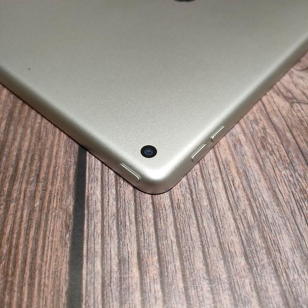 apple iPad 第7世代 32GB シルバー 美品