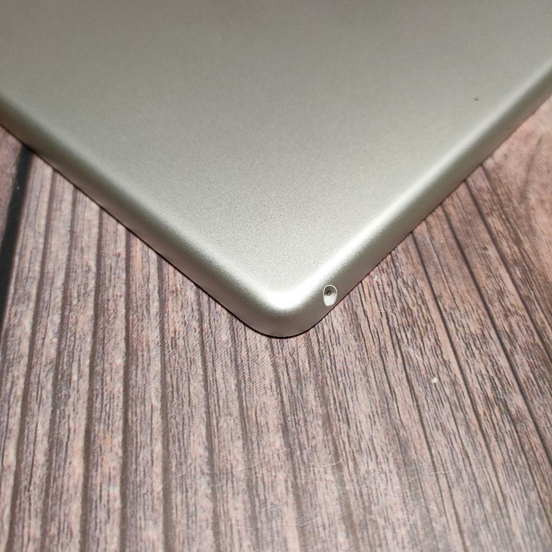 apple iPad 第7世代 32GB シルバー 美品