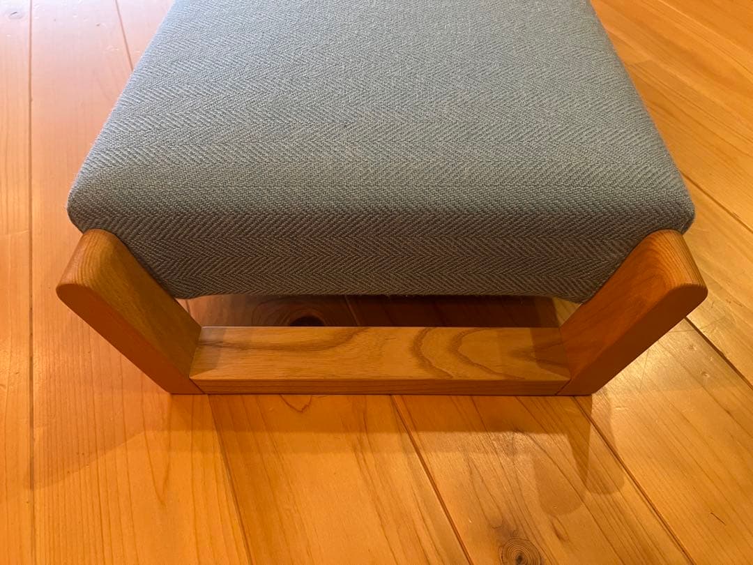 オシャレで可愛い座椅子（Zagaku01）ブルー