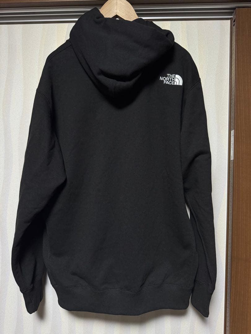 【新品未使用】THE NORTH FACE スクエアロゴパーカー　NT12333