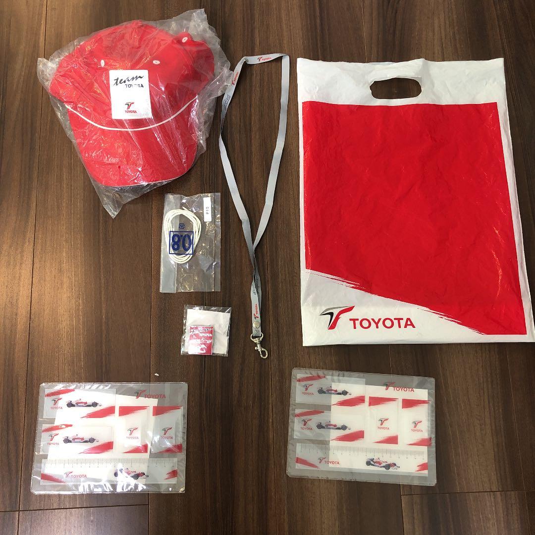 チームトヨタ　F1 非売品　バッジ　グッズ