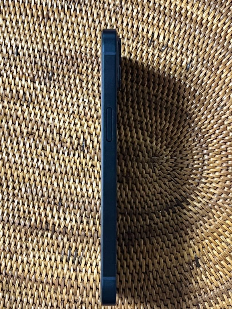 M*s様 美品 箱あり iPhone 13 128GB ガラスフィルム2枚付　タ