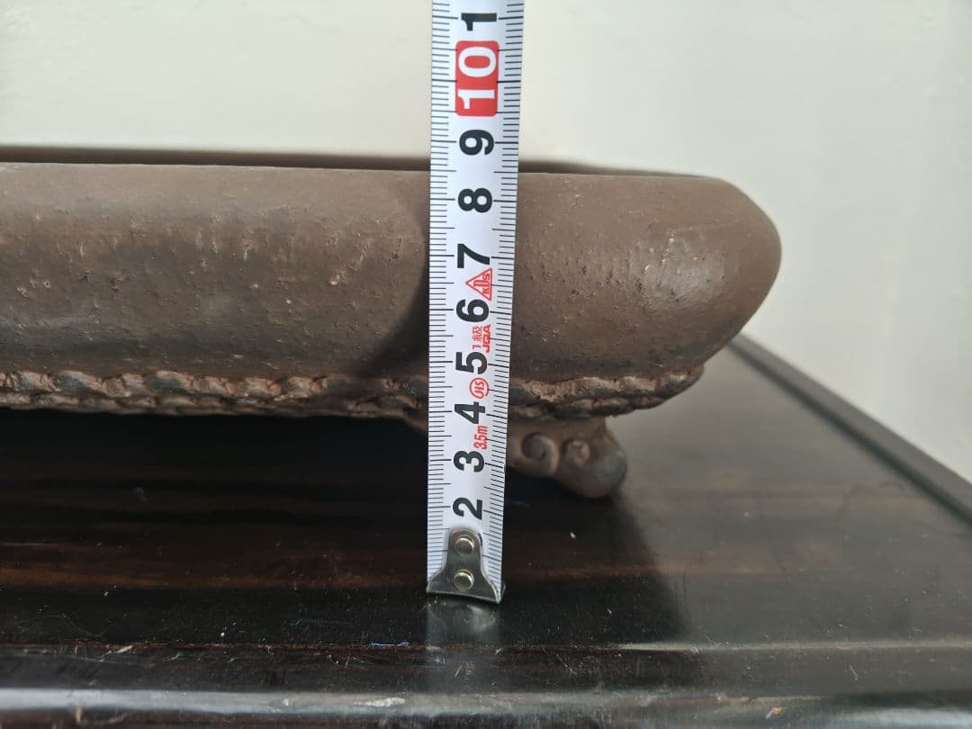 茶色の陶器製四角鉢　落款あり 中型