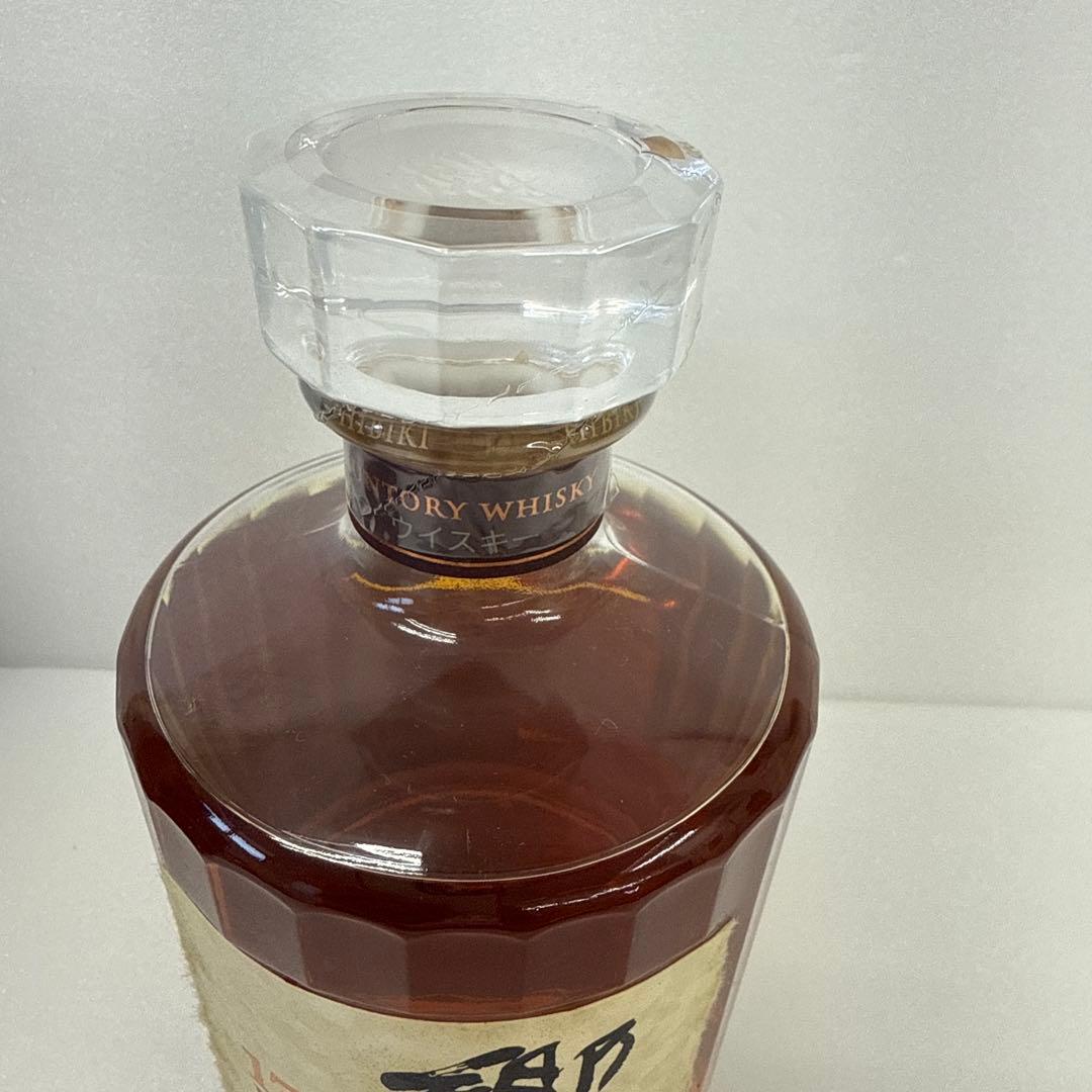 サントリー　響　１７年　700ml 箱付き