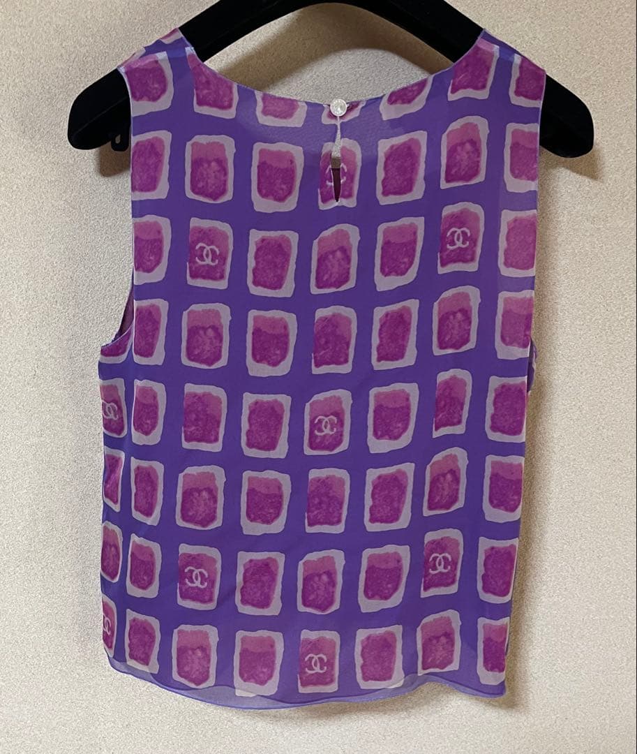 a*n様 CHANEL ロゴプリント タンクトップシルク100% 38