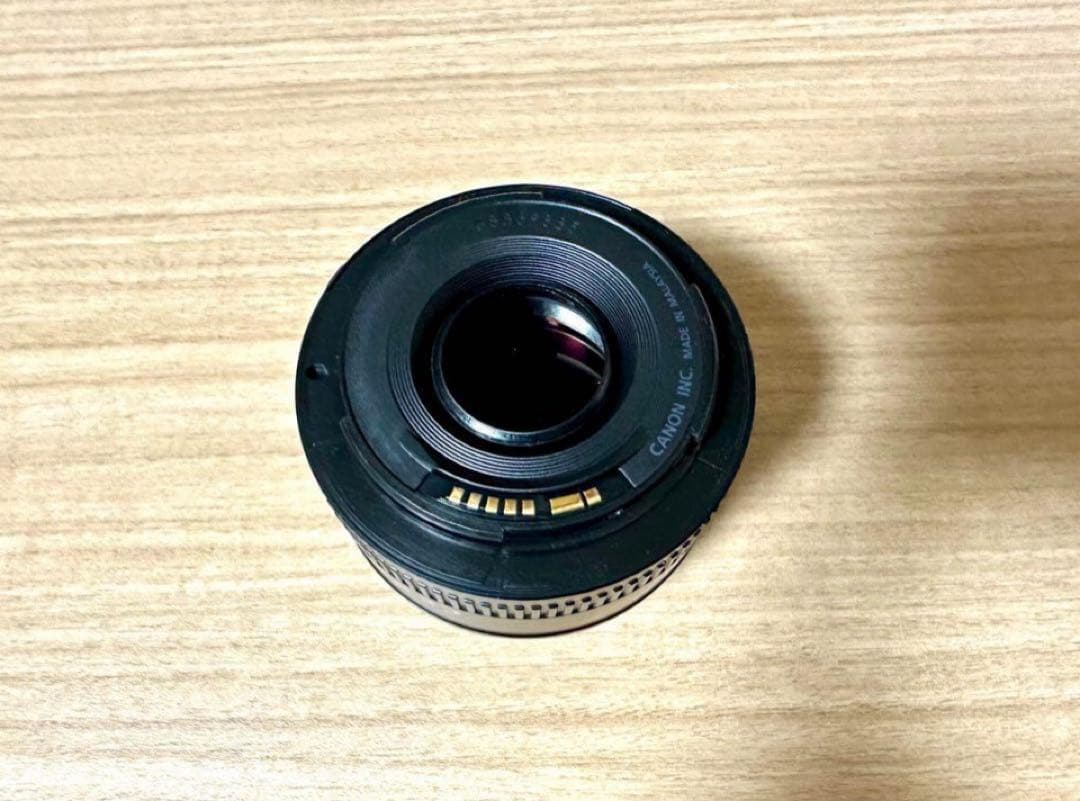 【人気商品】CANON 単焦点レンズ EF 50mm 1:1.8