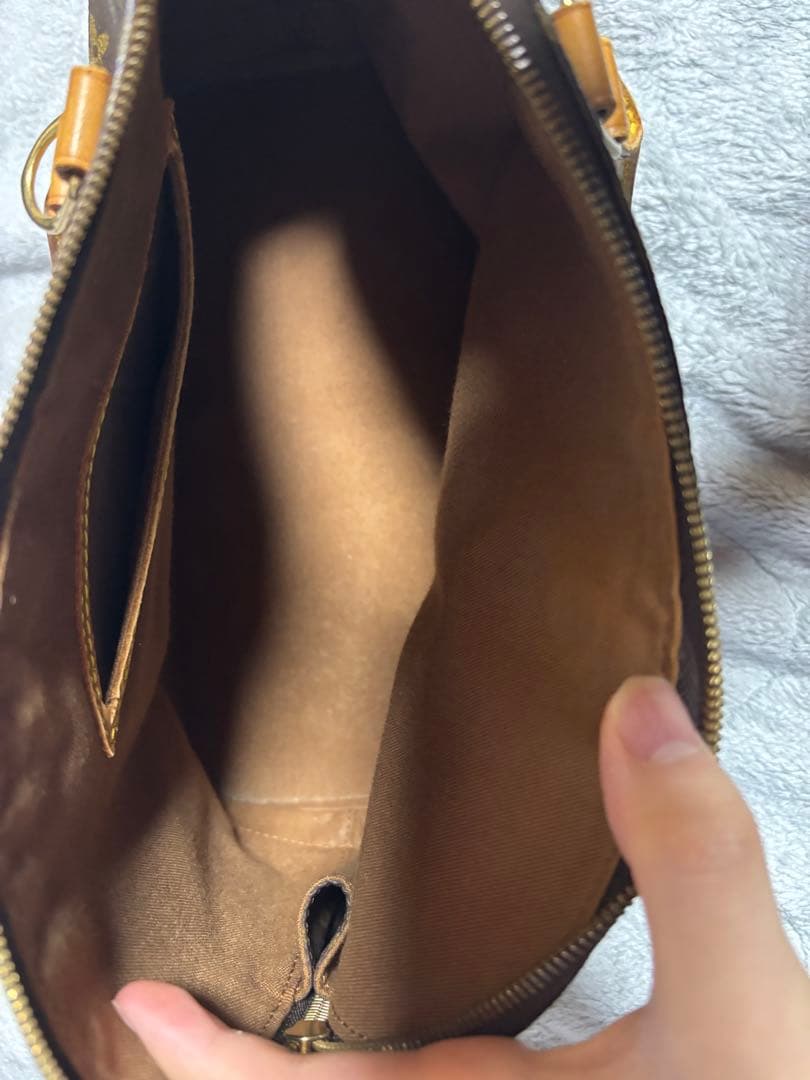 Louis Vuitton モノグラム レザーバッグ