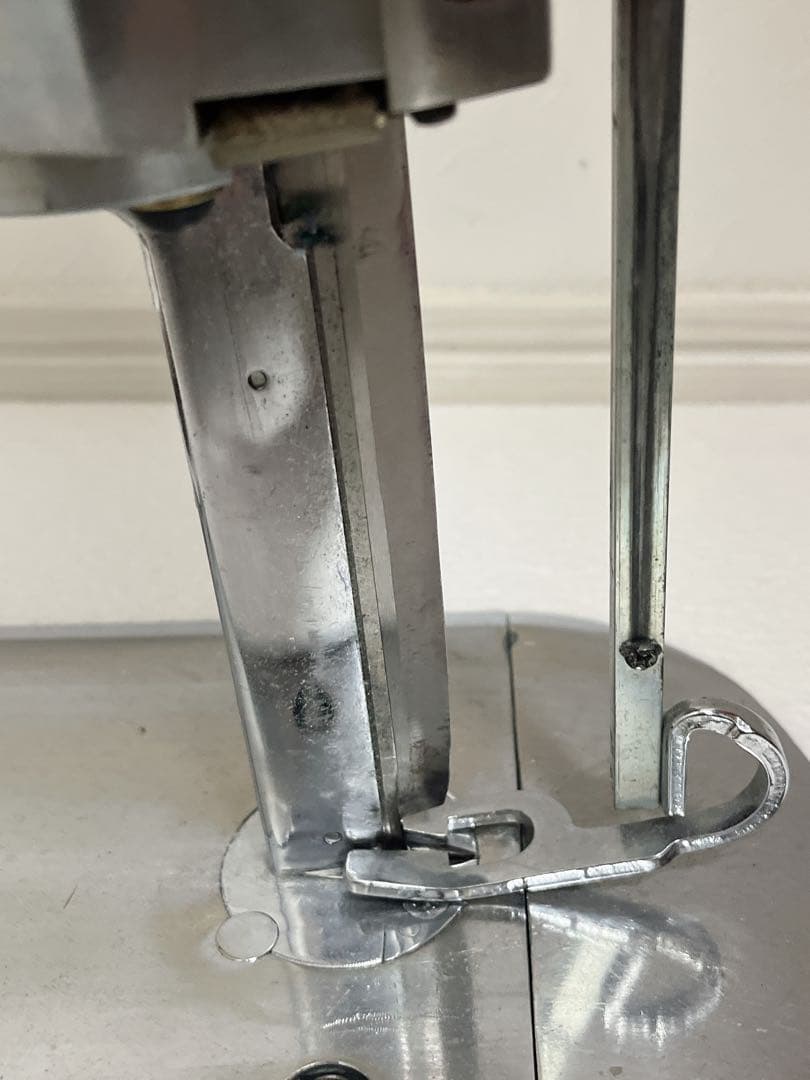 竪刃型裁断機　HITAKA INDUSTRIAL クロスカッター　手芸