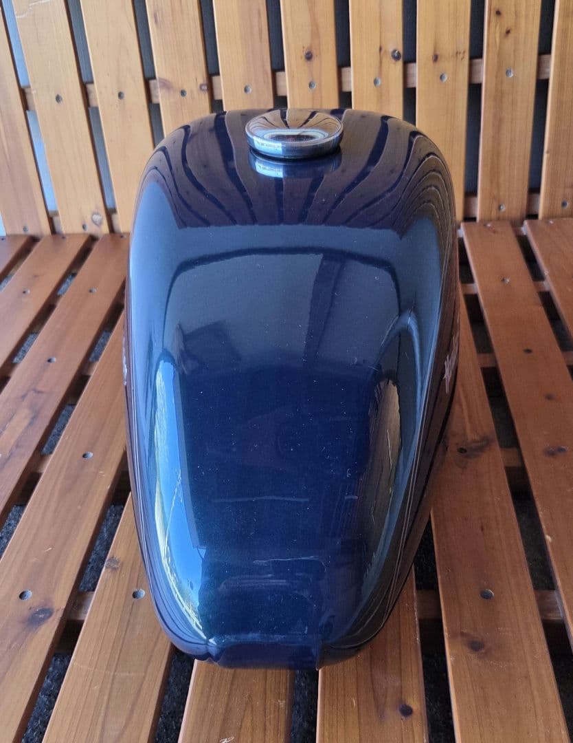 スポーツスター純正タンク