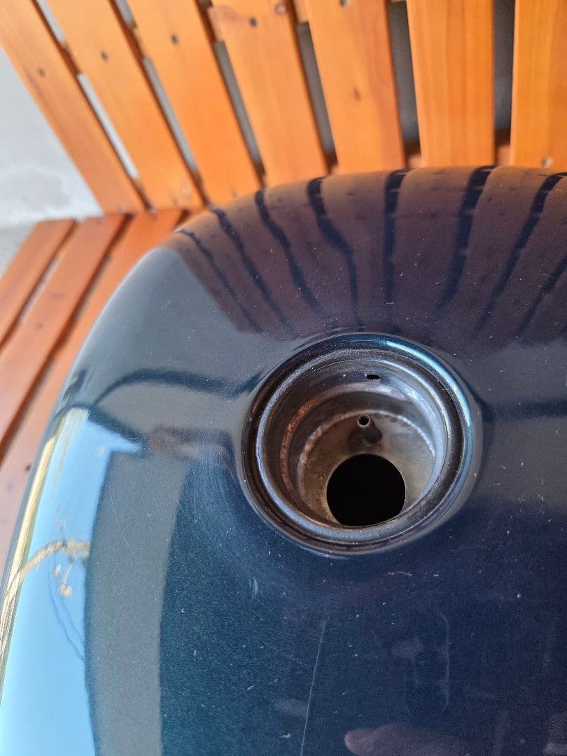 スポーツスター純正タンク