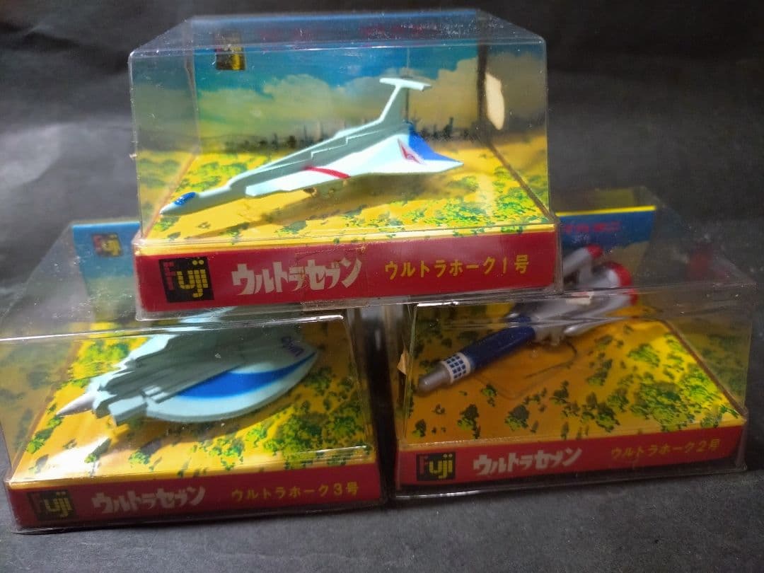 フジホビー　ダイカミニ　ウルトラ警備隊６点 当時もので美品です。