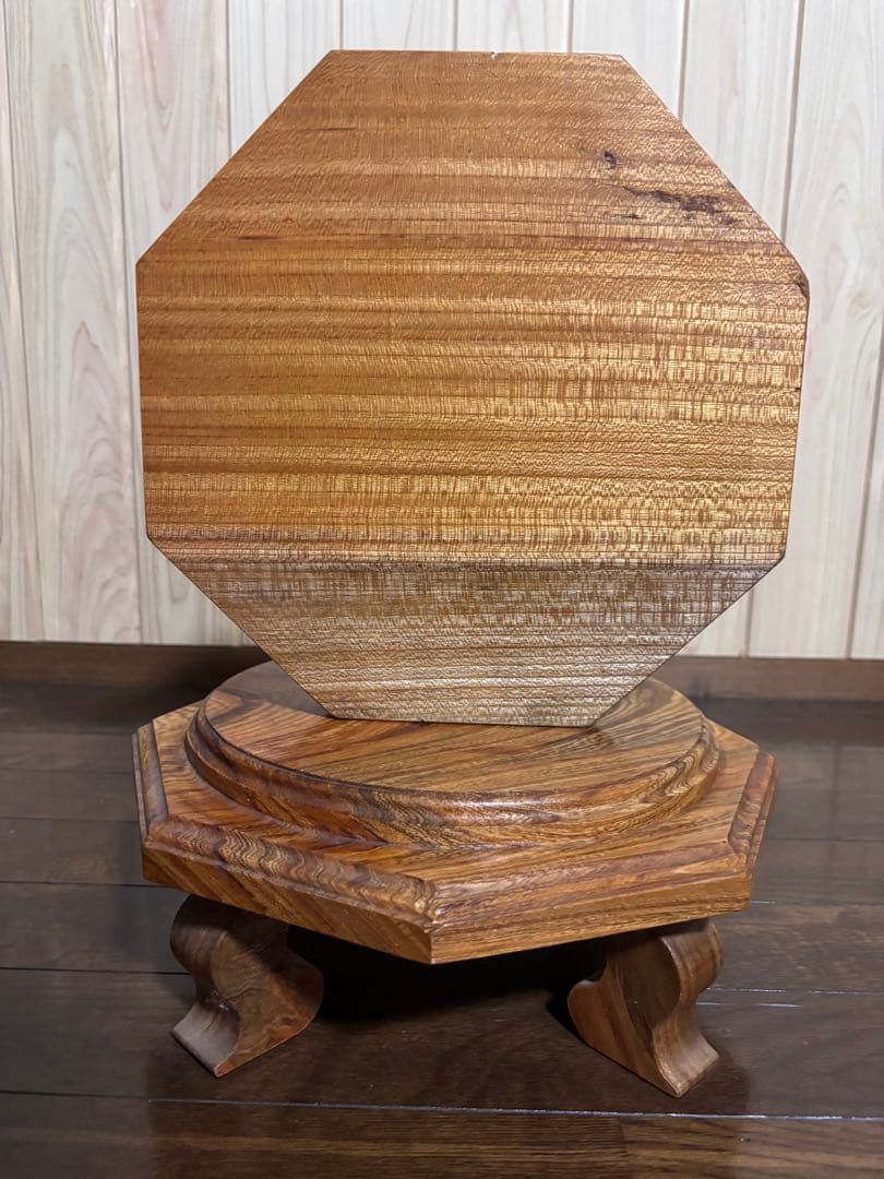 木製八角形置物 彫刻付き　将棋駒　王将