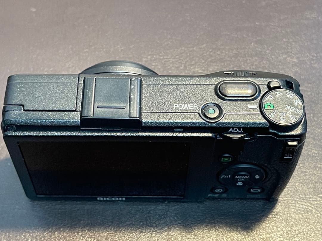 RICOH GR DIGITAL IV ジャンク 電源入らず レンズ未格納