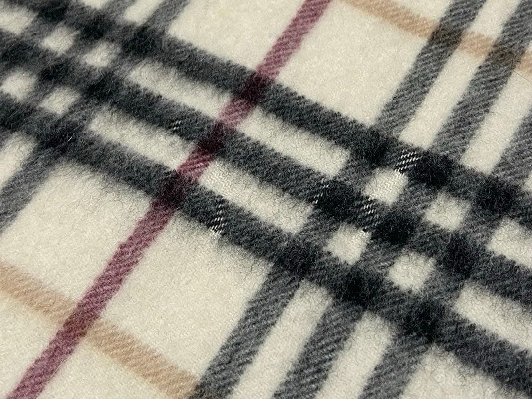 バーバリー マフラー ノバチェック カシミヤ 英国 スコットランド 近年ホワイト