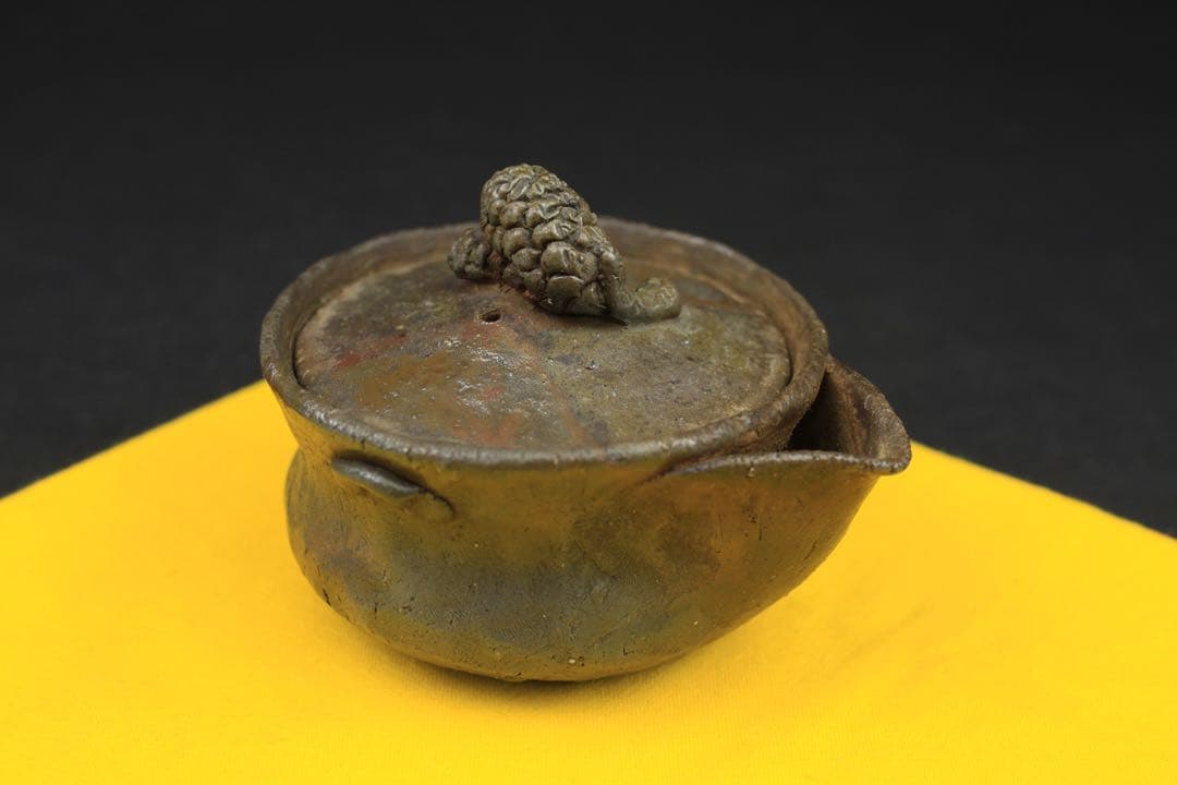 備前焼 森宝山作 宝山 希少 手造松の実摘み 宝瓶 急須