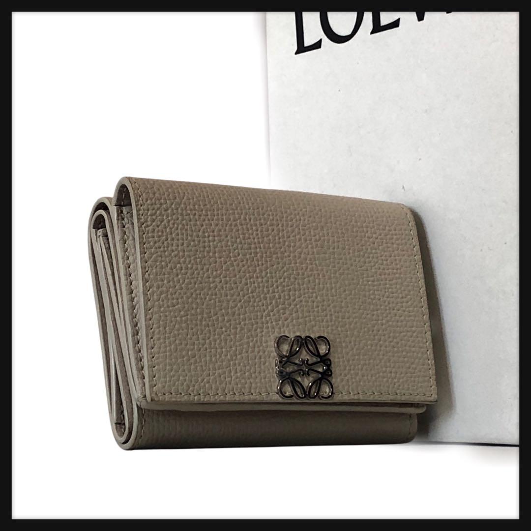 ロエベ　アナグラムバーティカルウォレットグレージュ　三つ折り財布　503