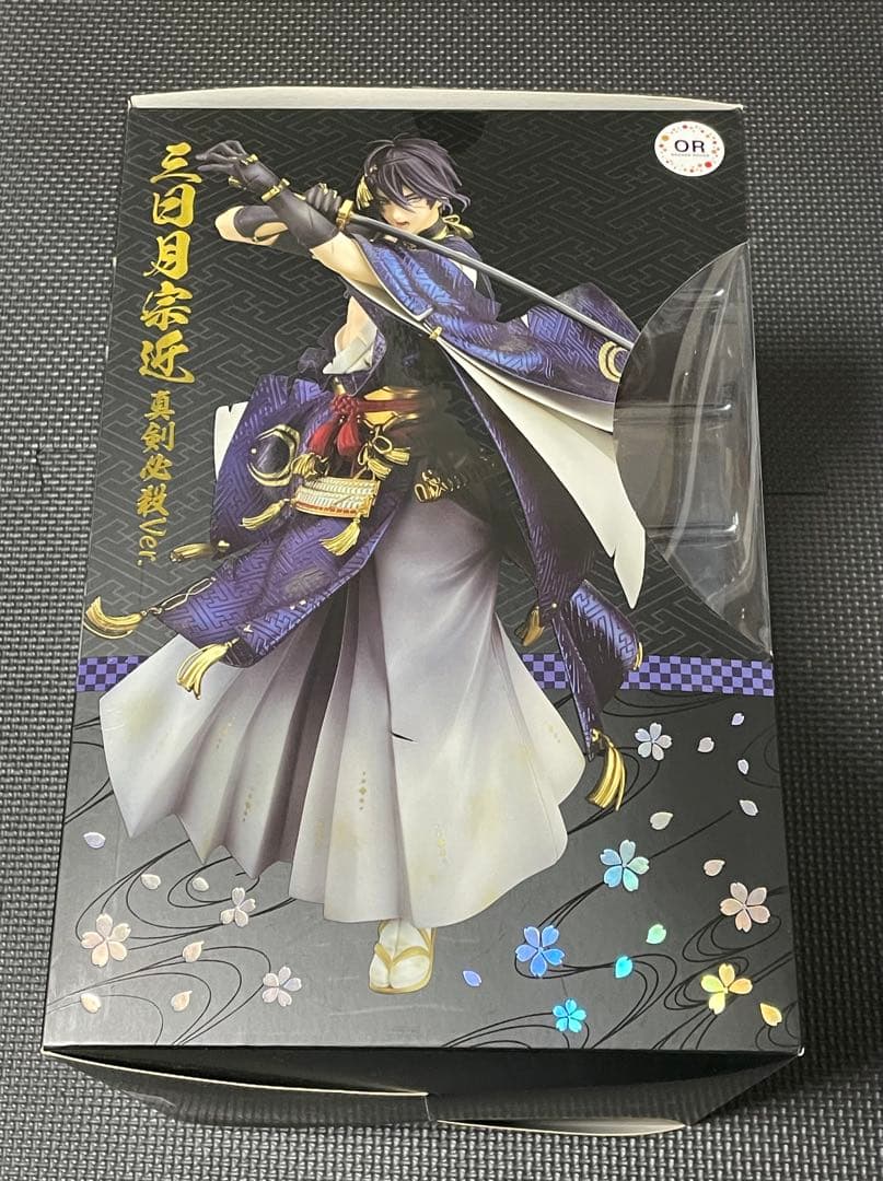 刀剣乱舞 三日月宗近 真剣必殺 フィギュア2体セット