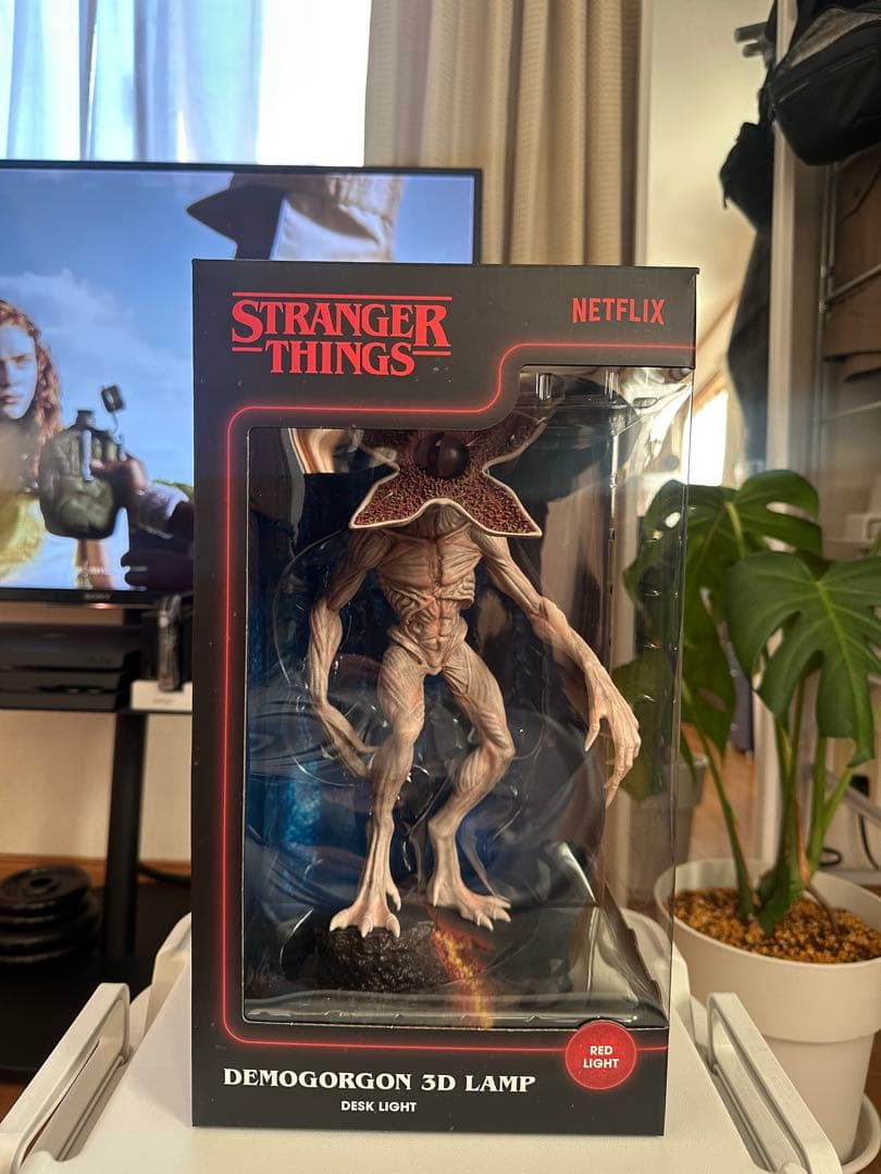 STRANGER THINGS ストレンジャーシングス　デモゴルゴン　フィギュア