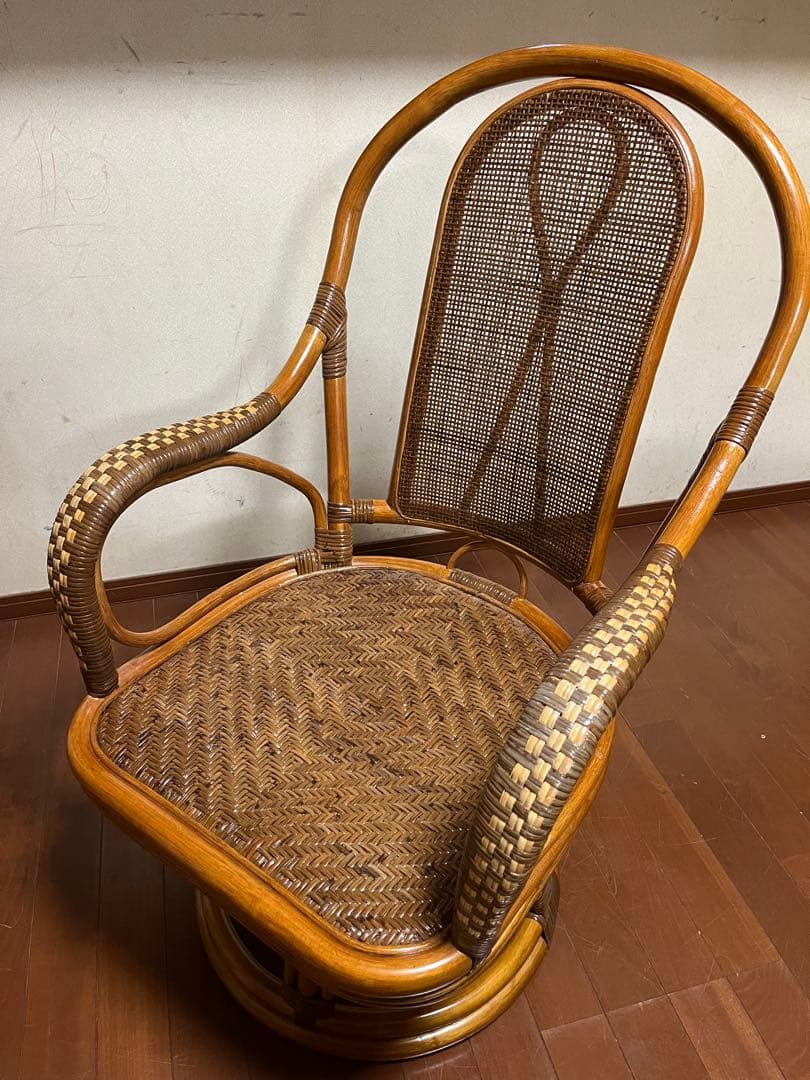 kazama カザマ　オリッサハイバック　チェア　ラタン　回転機能付き①