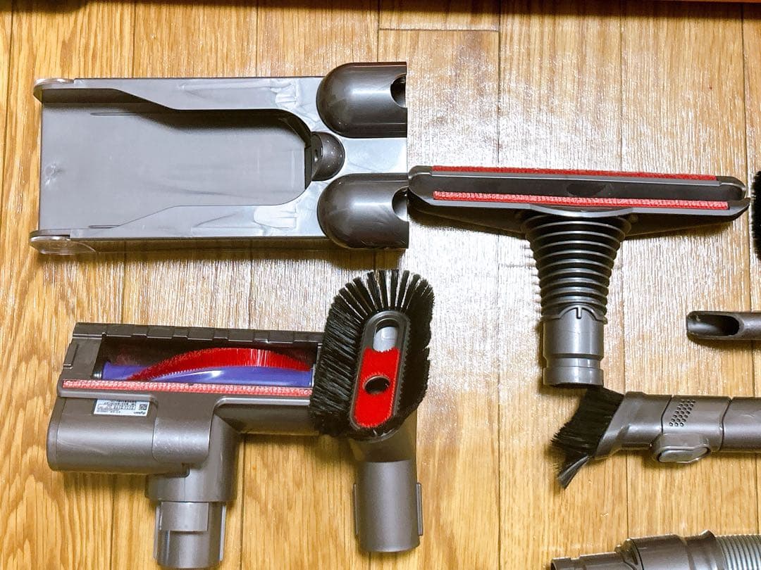 動作品　ダイソン SV12 サイクロンクリーナー　掃除機　Dyson スリム