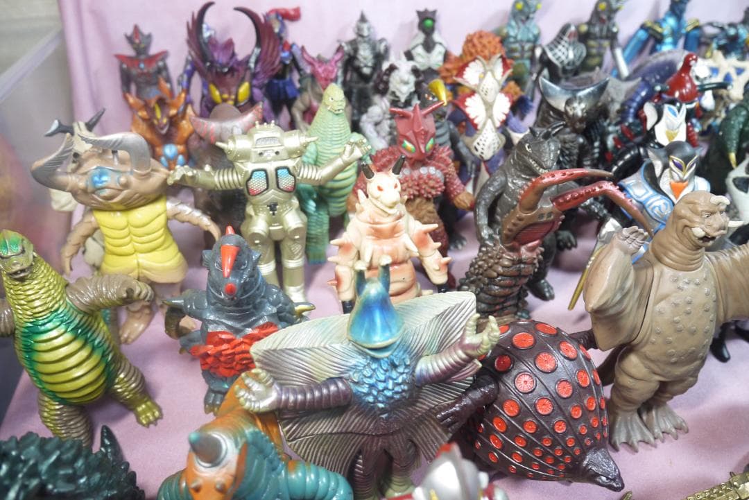 ウルトラ怪獣シリーズ　怪獣ソフビ　80体セット