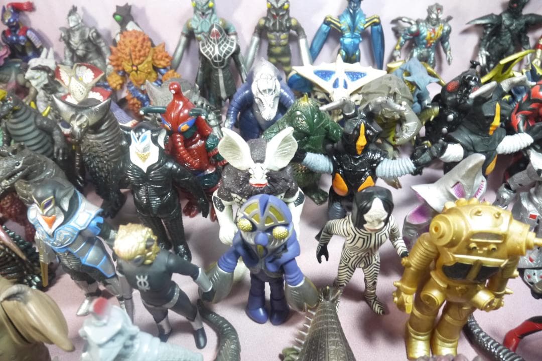 ウルトラ怪獣シリーズ　怪獣ソフビ　80体セット