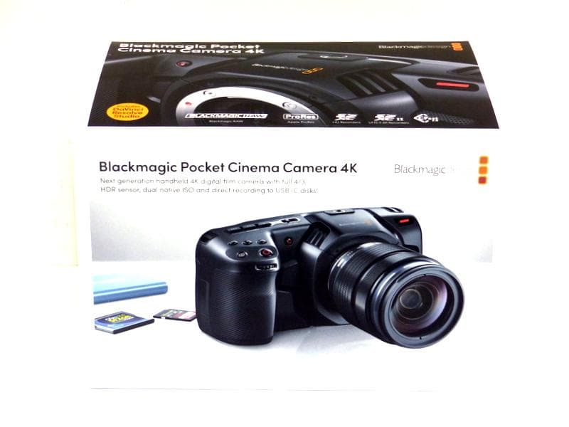 ブラックマジックデザイン BMPCC 4K　マイクロフォーサーズ リグ付