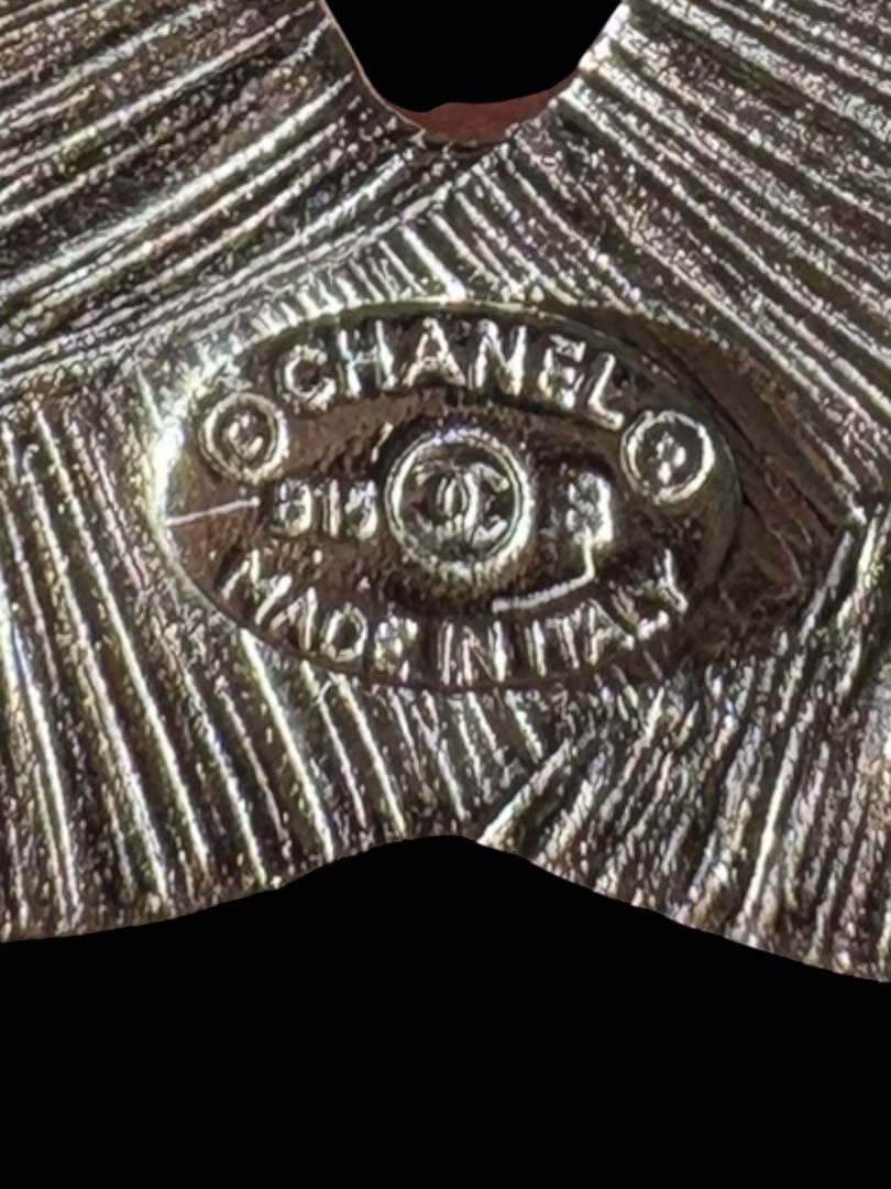 美品✨CHANEL CC Logo Brooch / シャネル ブローチ