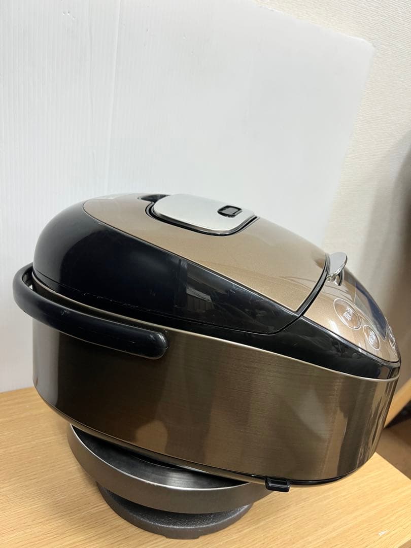 TIGER 炊飯器 5.5合 IH炊きたて JKT-M100 2021年製