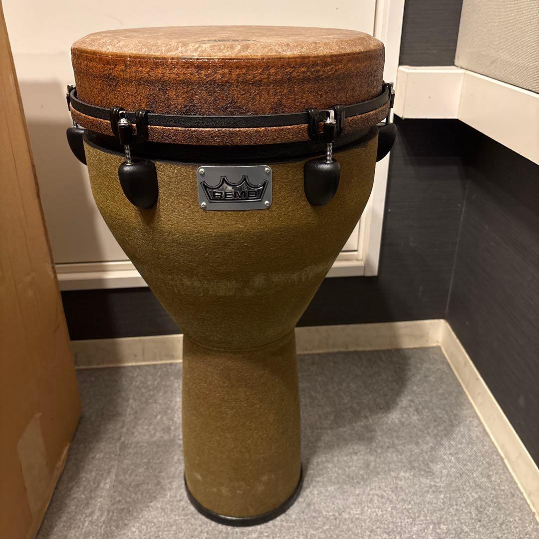 REMO ジャンベ (スタンド付き)