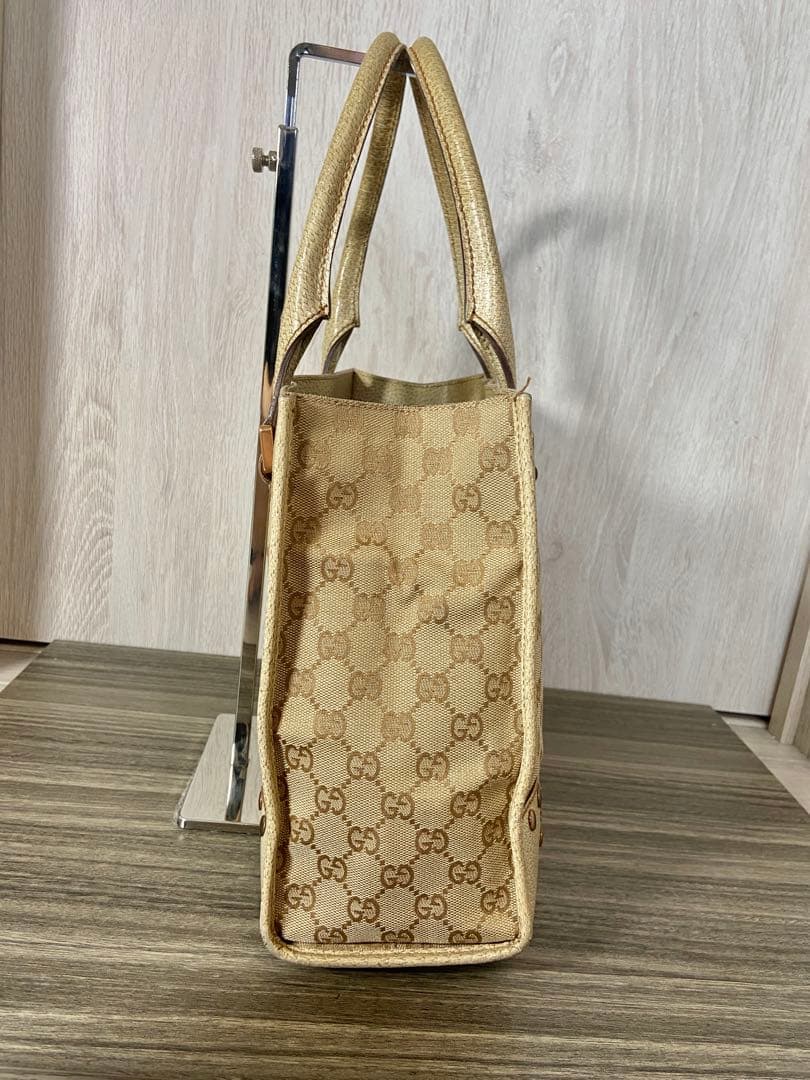 GUCCI ハンドバッグ　GG柄　キャンバス　レザー　ベージュ　スタッズ