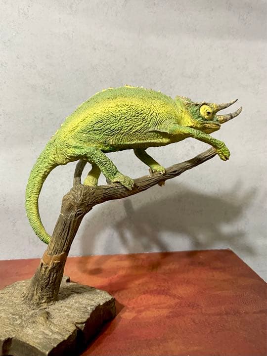 海洋堂　ジャクソンカメレオン　完成品