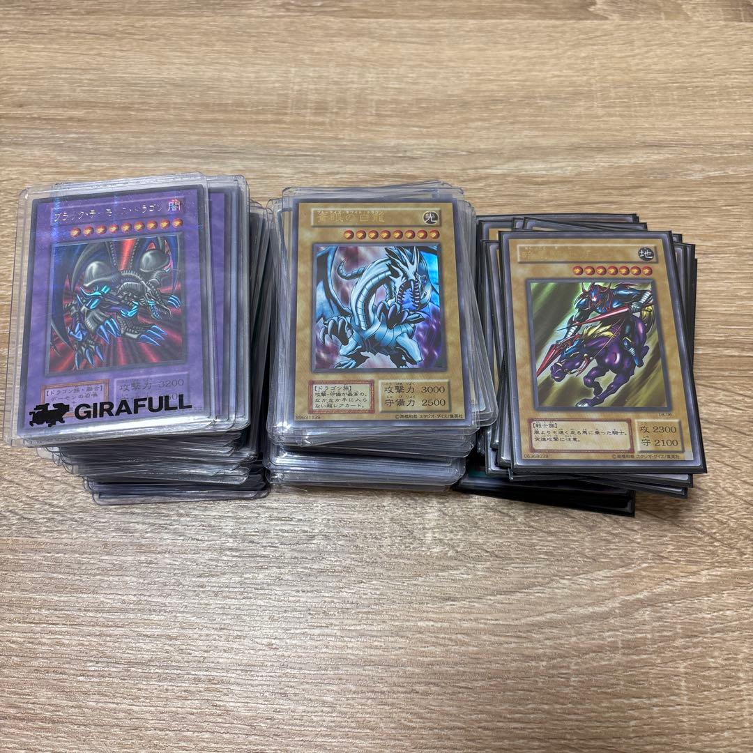 【 初期 二期 まとめ売り】 遊戯王　青眼の白龍　等 118枚　傷アリ　プレイ用