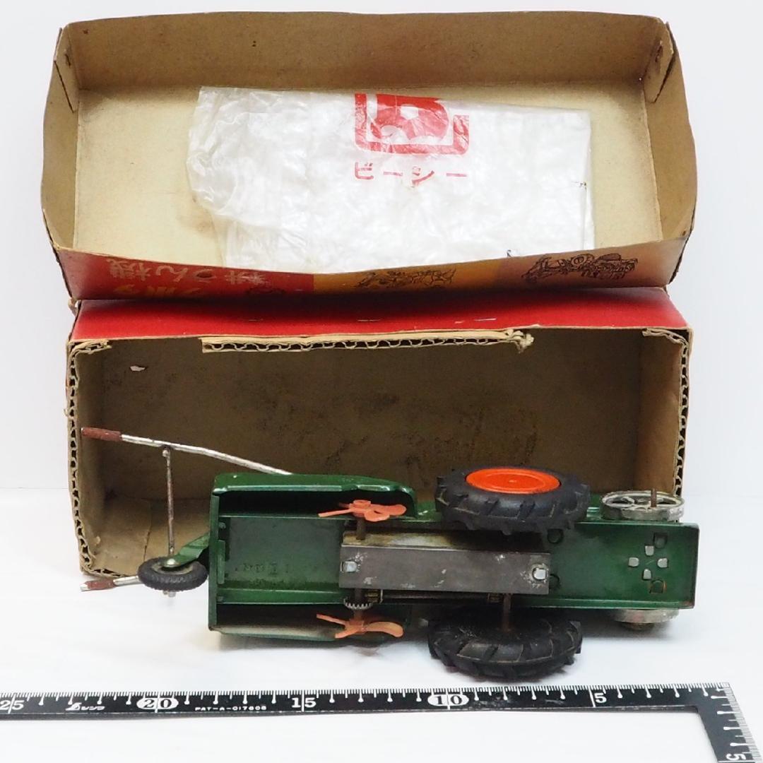 萬代屋 赤箱【クボタ 耕運機トラクター 緑】ブリキtin toy car【箱付】