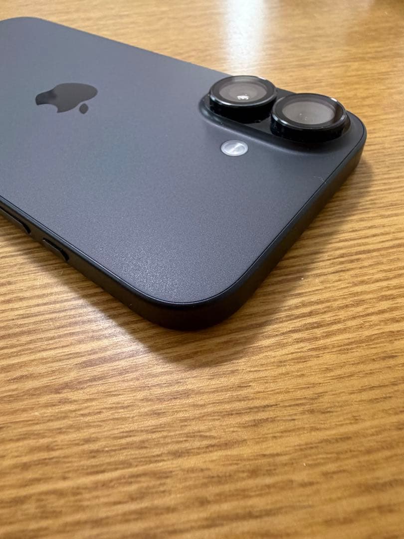 【美品】iPhone16 128GB simフリー