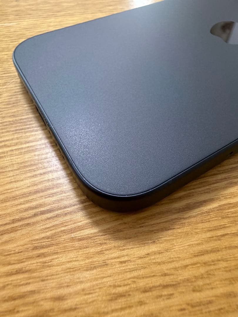 【美品】iPhone16 128GB simフリー