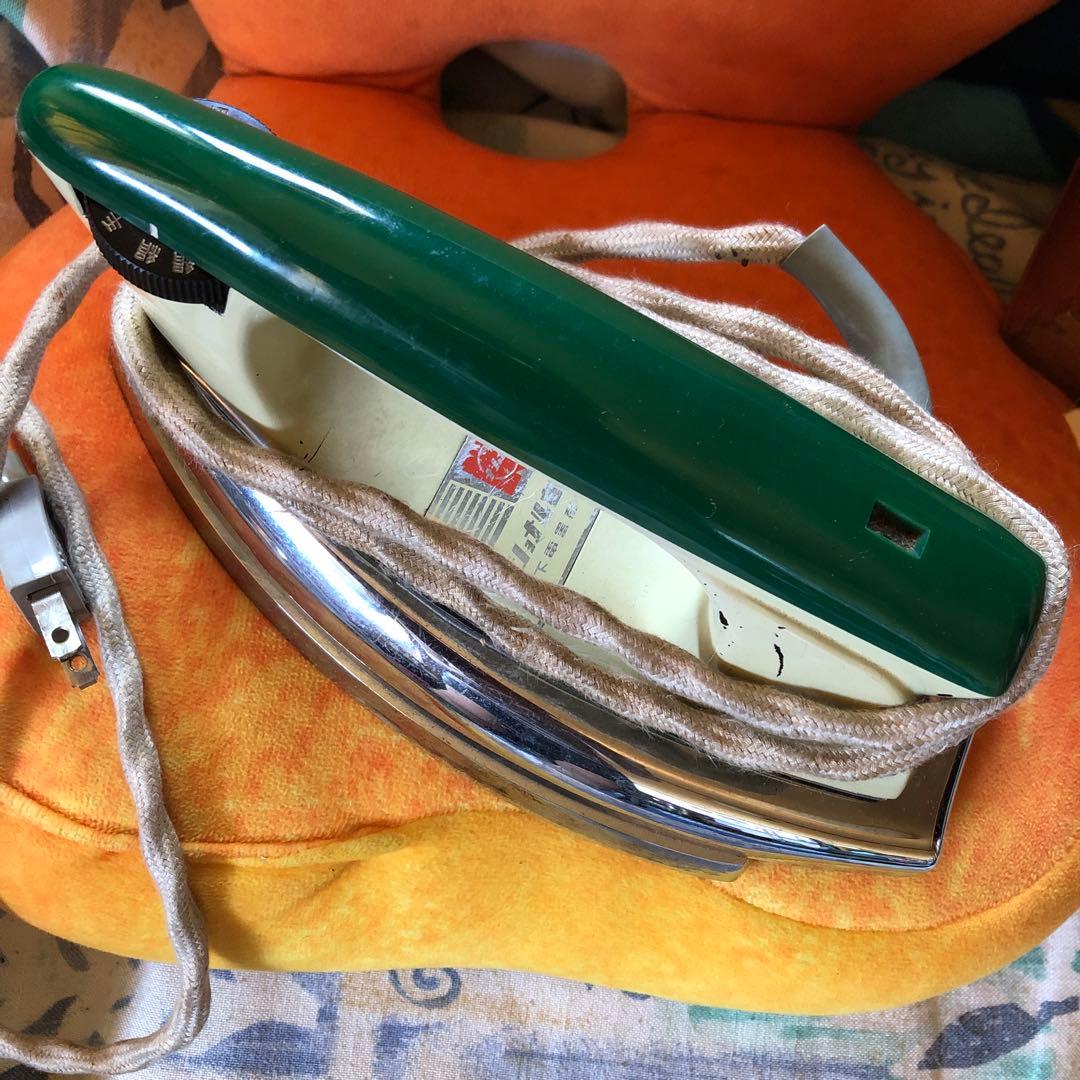 美品　ナショナル　レトロ アイロン 木箱付き