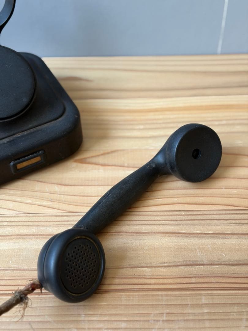 黒電話　レトロ