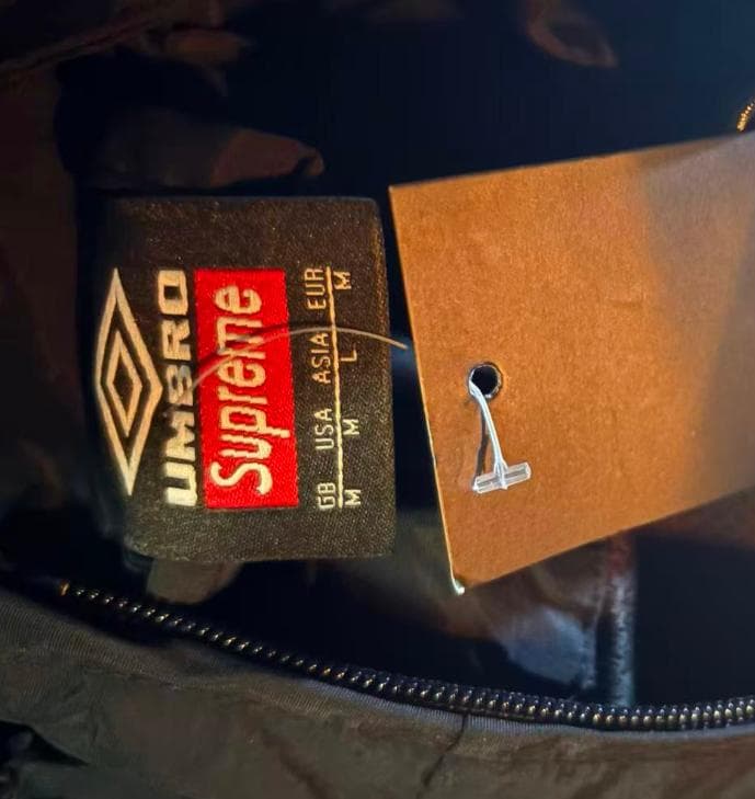 supreme umbro ナイロンジャケット サイズ : M