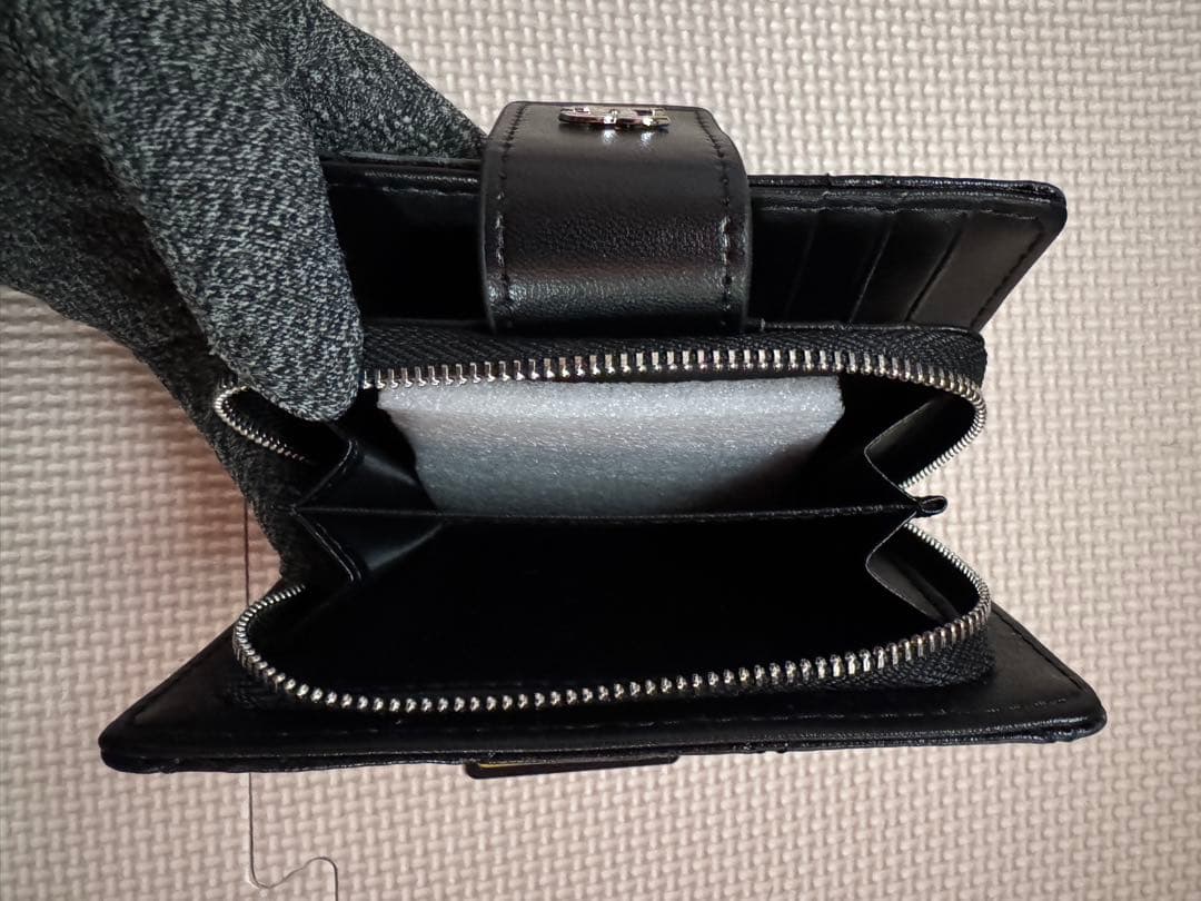 レディース三つ折り財布