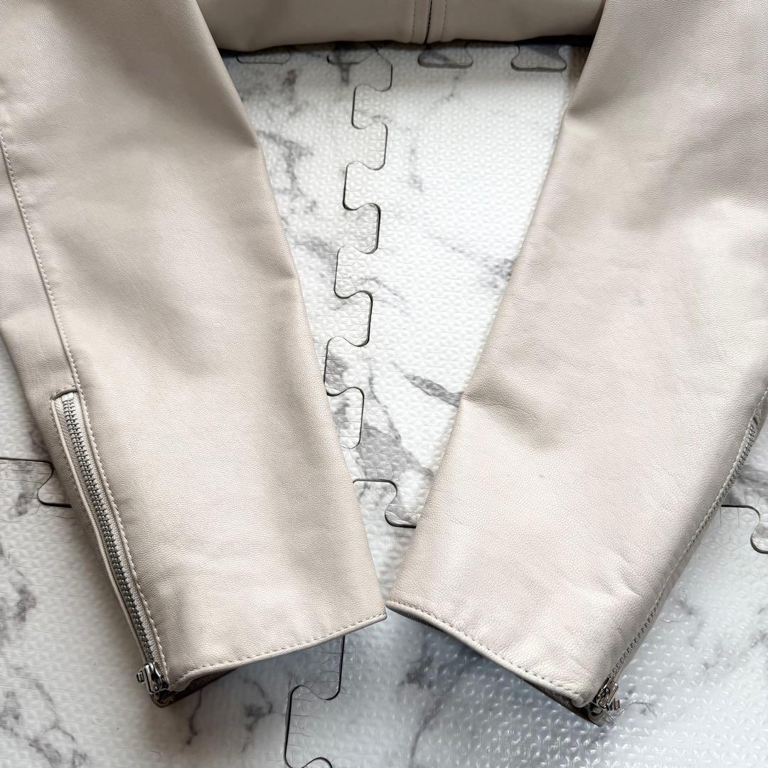 バーバリーブラックレーベル ノバチェック ライダースジャケット 羊革 アイボリー