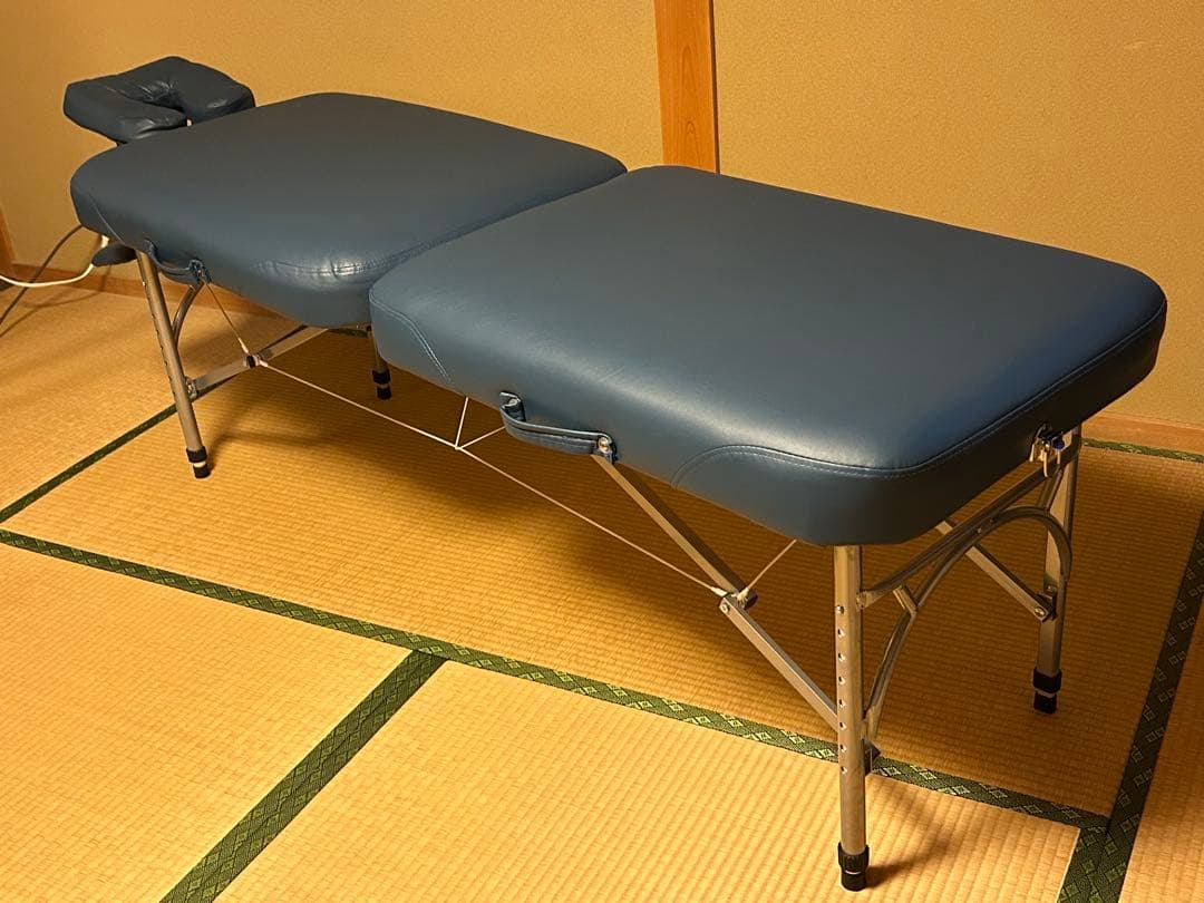 軽量 アルミ製折りたたみマッサージベッド ブルー