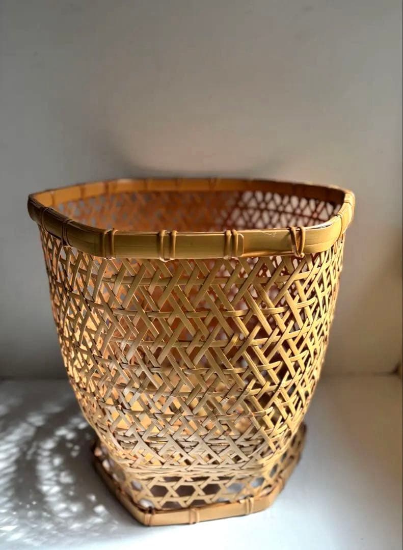 689 民芸 工芸 竹細工 竹かご 六角かご 脱衣カゴ 籠 インテリア 美品