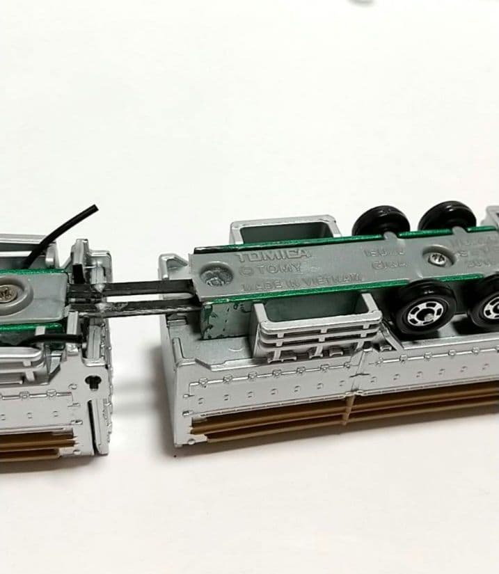 トミカ 改造 三菱ふそう スーパーグレート 家畜運搬車 フルトレーラー