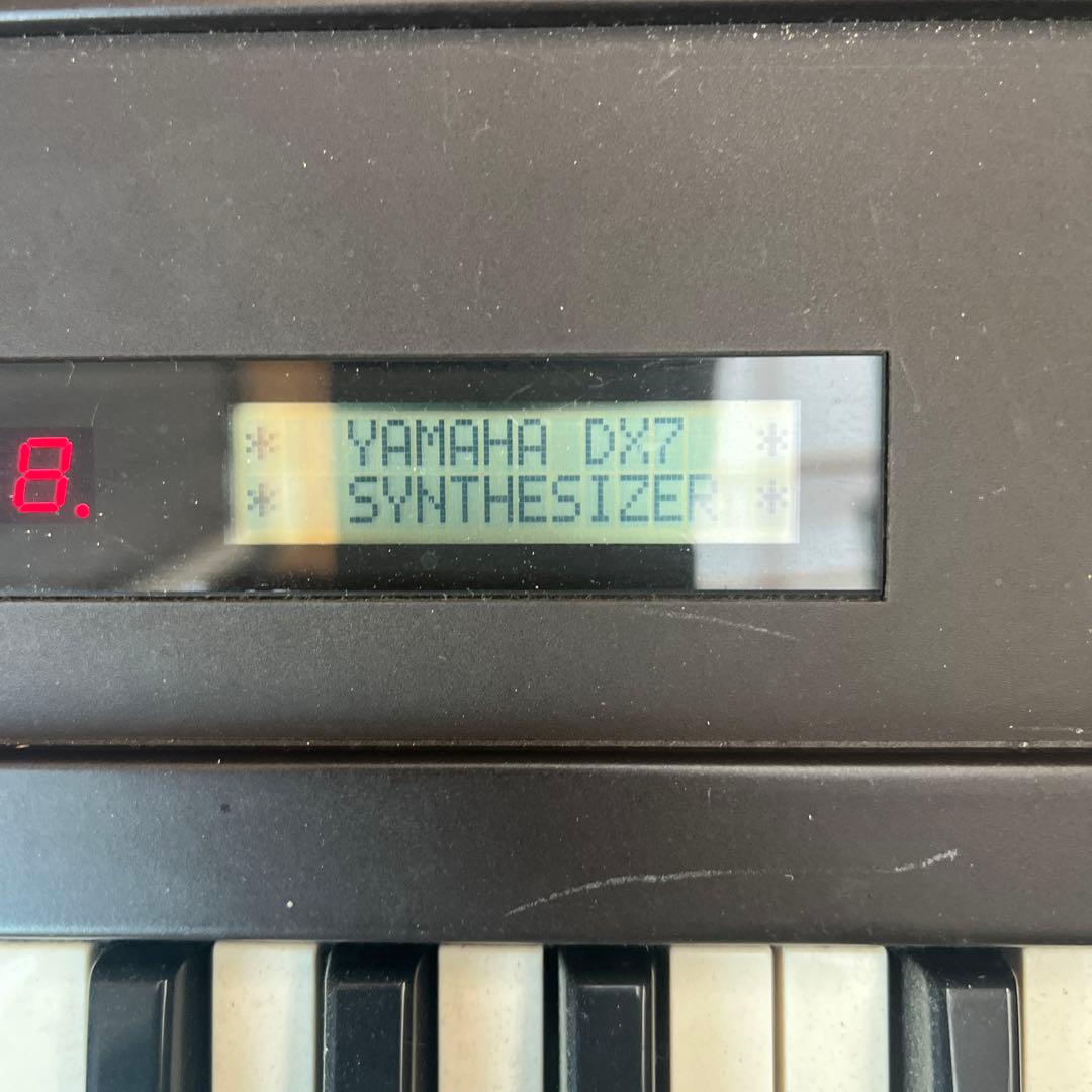 ヤマハ YAMAHA DX7 シンセサイザー 通電確認済み中古