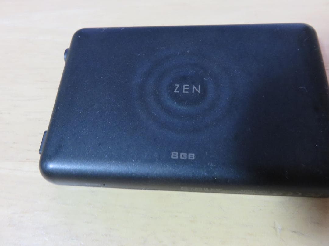 CREATIVE ZEN 8GB デジタルオーディオプレーヤー
