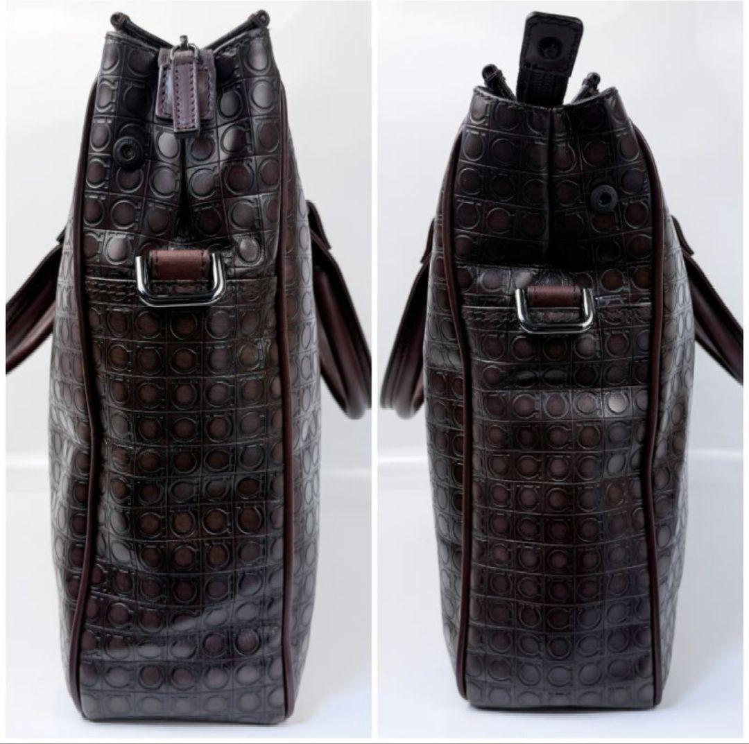 【未使用品・最高級品】サルヴァトーレ・フェラガモ 　ビジネスバッグ